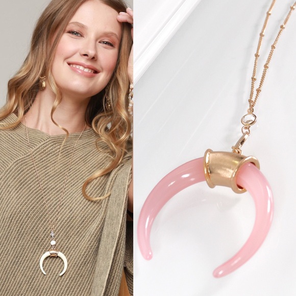 Jewelry - 3 for $13 | NEW! Crescent Long Necklace - Pink